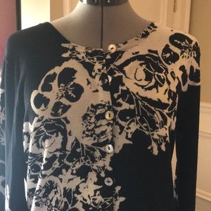 Cardigan carefully used, off white/pale grey black